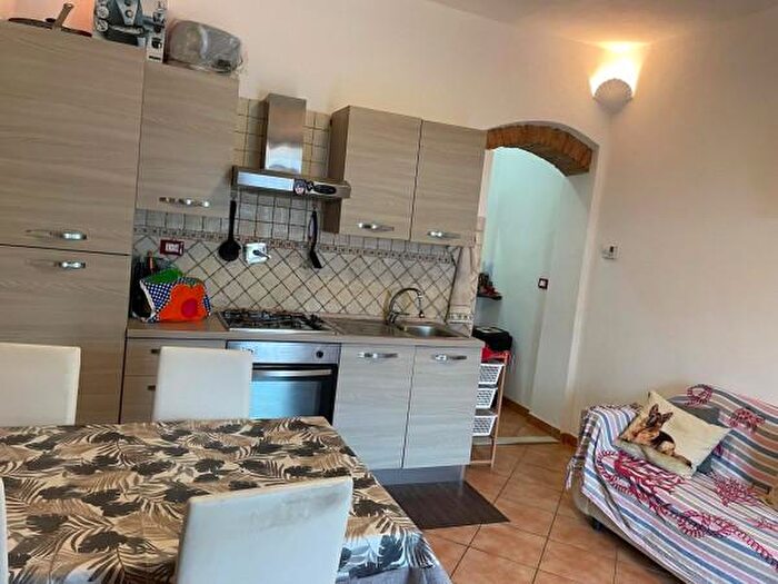 Appartamento trilocale in vendita in Via Provinciale Pisana, Livorno