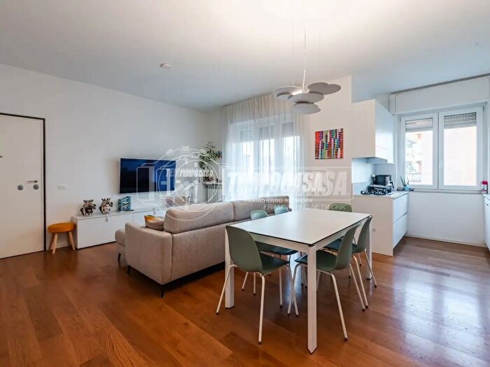 Appartamento trilocale in vendita in Via Bernardino Verro, Milano