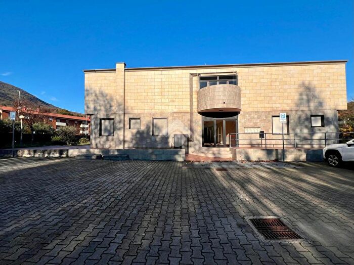 Appartamento bilocale in vendita in Via Achille Grandi, Calenzano