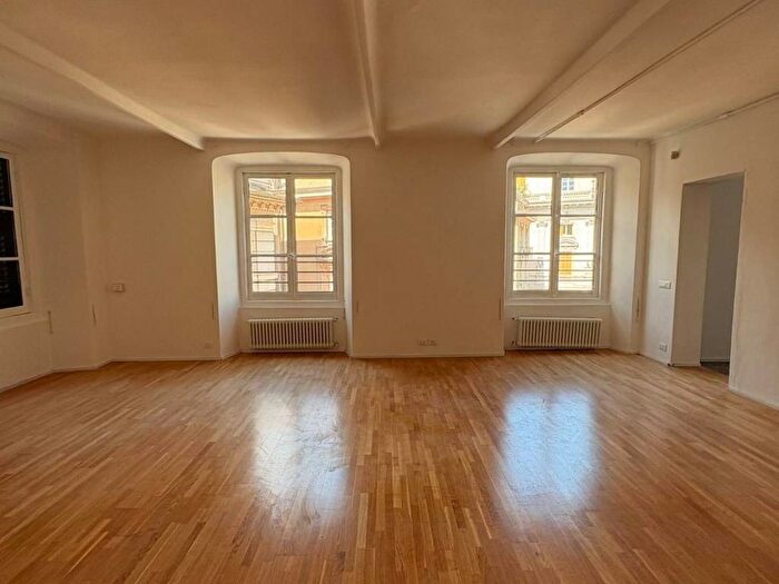 Appartamento con 5 locali in affitto in Via Interiano, Maddalena, Genova