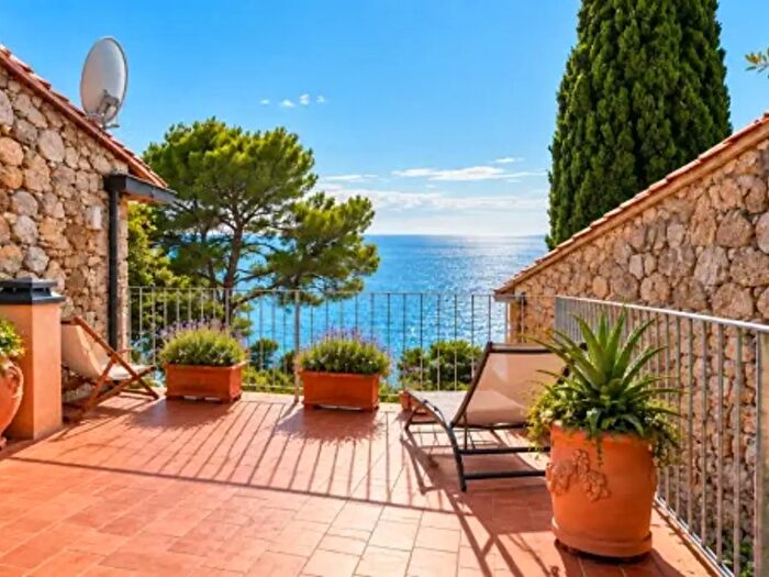 Appartamento trilocale in vendita in Monte Argentario