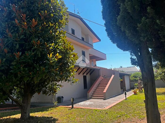 Casa trilocale in affitto in Via La Botte, Frosinone