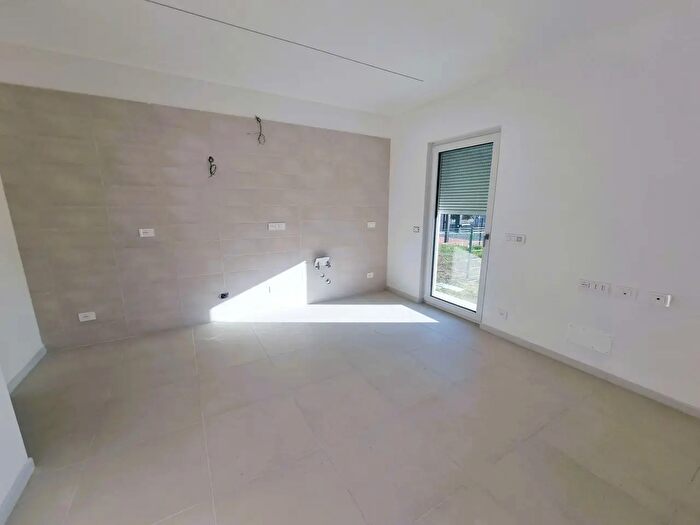 Appartamento bilocale in vendita in Sarzana