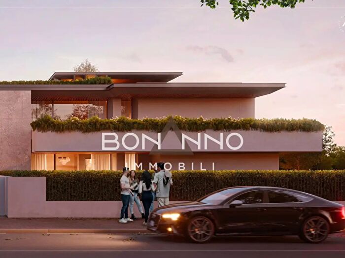 Appartamento quadrilocale in vendita in Via San Gaeatno, Montebelluna