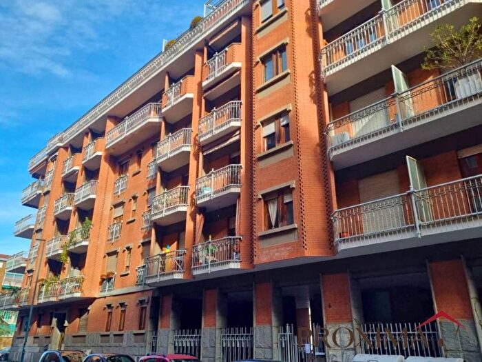 Appartamento trilocale in affitto in Via Alfonso Ogliaro, Santa Rita, Torino