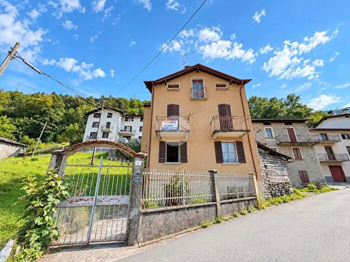 Casa con 8 locali in vendita in Via Feruda, Faedo Valtellino