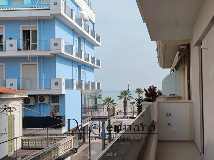 Appartamento trilocale in vendita in Via Carducci Snc, Tortoreto