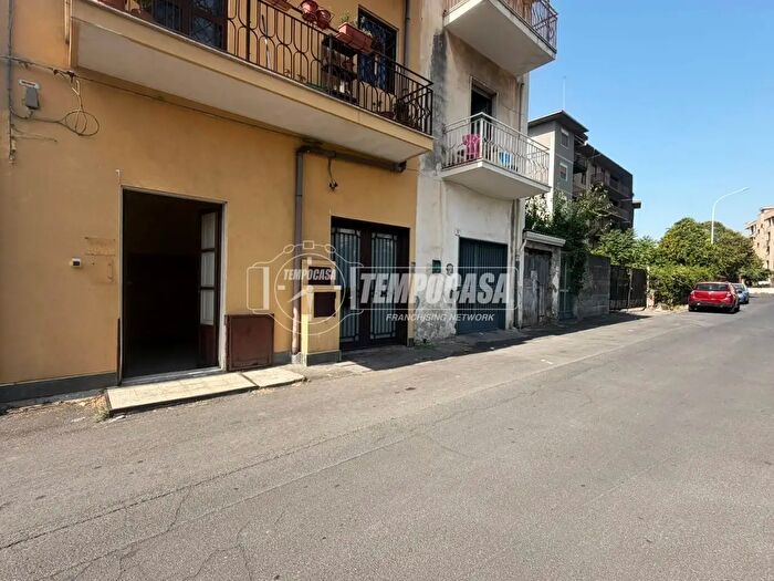 Appartamento bilocale in vendita in Via Mario Vaccaro, Catania