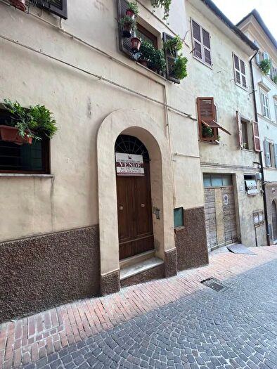 Appartamento con 5 locali in vendita in Via Sacramento Osimo, Osimo