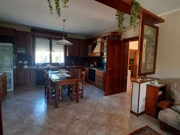 Casa con 6 locali in vendita in Via Finco, Campo San Martino