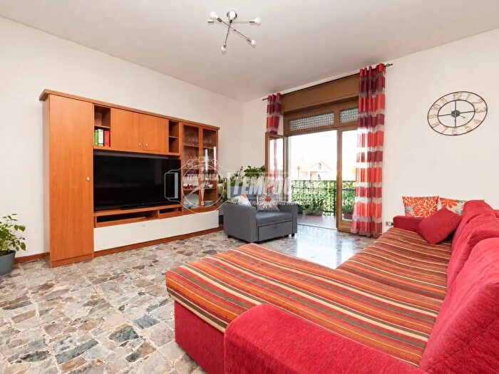 Appartamento trilocale in vendita in Via Monte Grappa, Seriate