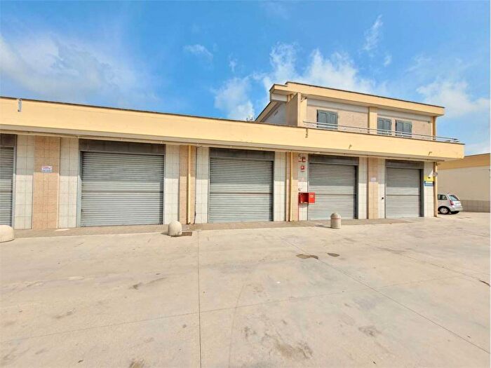 Appartamento con 6 locali in affitto in VIA PADULA, Centro, Cerignola