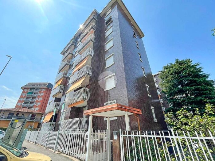 Appartamento trilocale in affitto in Viale G Marconi, Cusano Milanino