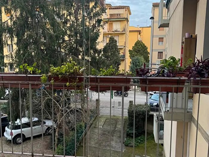 Appartamento quadrilocale in affitto in Via Castelfidardo, Firenze