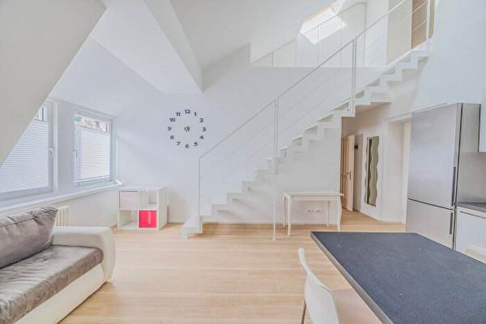 Appartamento trilocale in vendita in Via Catinaccio, Bolzano