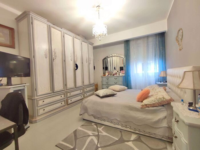 Appartamento quadrilocale in vendita in Via del Riposo, Livorno