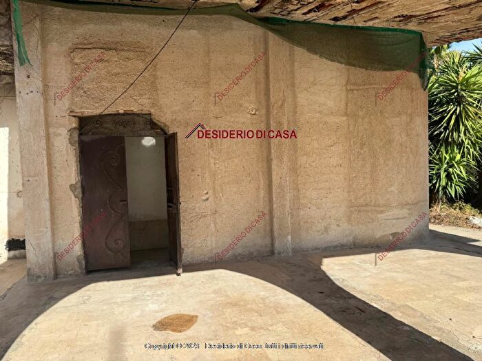 Casa con 8 locali in vendita in Via delle Farfalle Carini Pa Italia, Carini