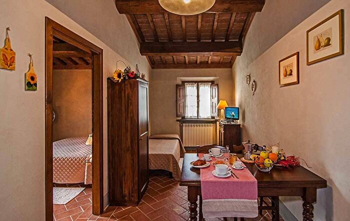 Appartamento bilocale in affitto in Via Cesare Battista, Crespina, Crespina e Lorenzana