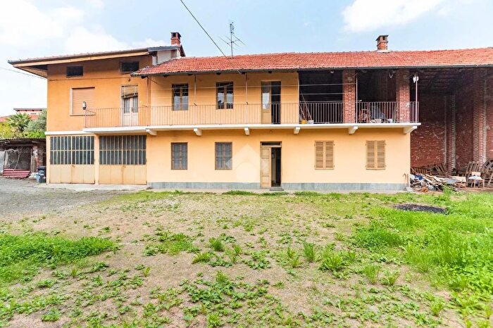 Casa con 5 locali in vendita in Borgata S Anna, Cirie