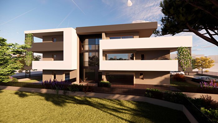 Appartamento con 5 locali in vendita in Via Pievaiola, Perugia