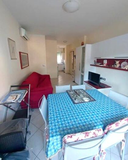 Appartamento trilocale in vendita in Viale Giosuè Carducci, Comacchio