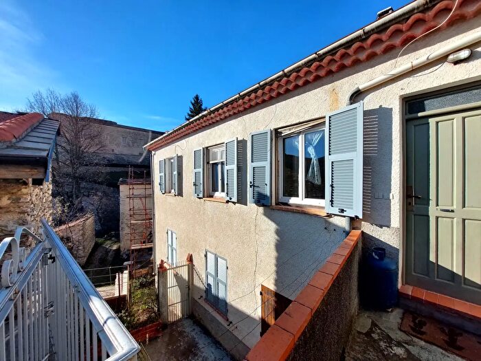 Appartamento trilocale in vendita in Via Castello a, Alto