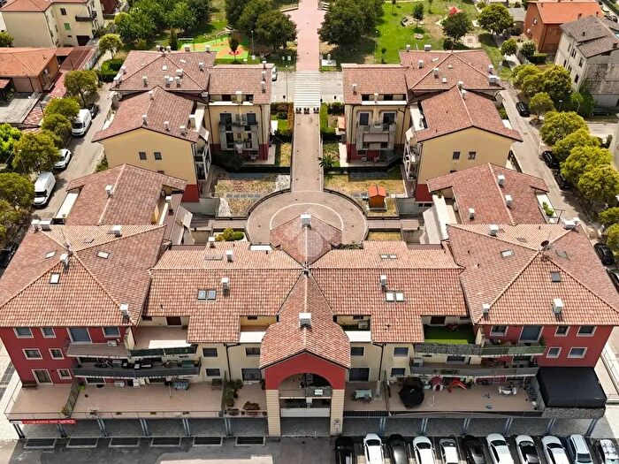 Appartamento trilocale in vendita in Via a Zenatello, Caldiero
