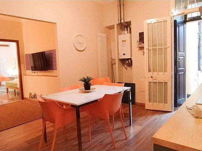 Appartamento quadrilocale in affitto in Corso San Gottardo, Milano