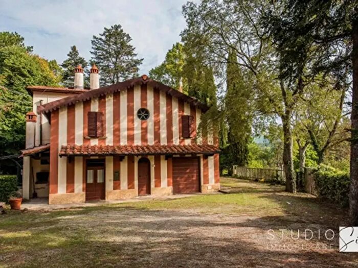Casa con 6 locali in vendita in Località Gragnone, Arezzo