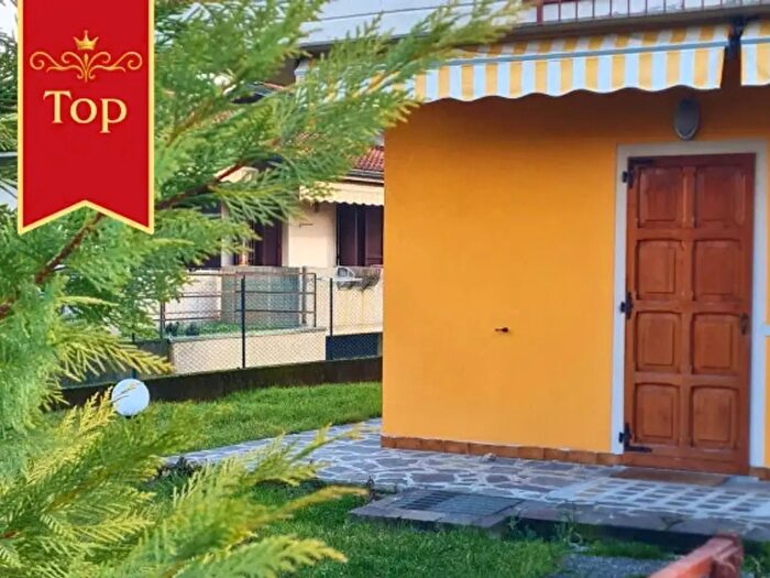 Casa quadrilocale in vendita in Pedrengo