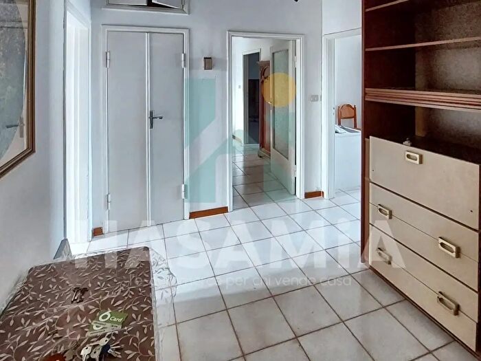 Appartamento con 5 locali in vendita in Via Populonia, Grosseto