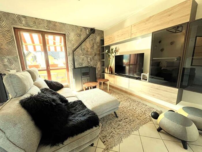 Casa trilocale in affitto in Via Aronco, Centro, Castelletto Sopra Ticino