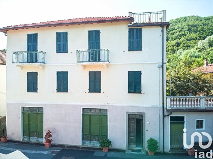 Appartamento con 6 locali in vendita in Via IV Novembre, Prela'
