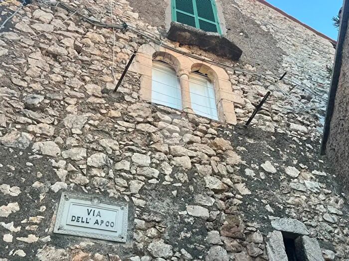 Appartamento bilocale in vendita in Via dell'Arco, Serrone