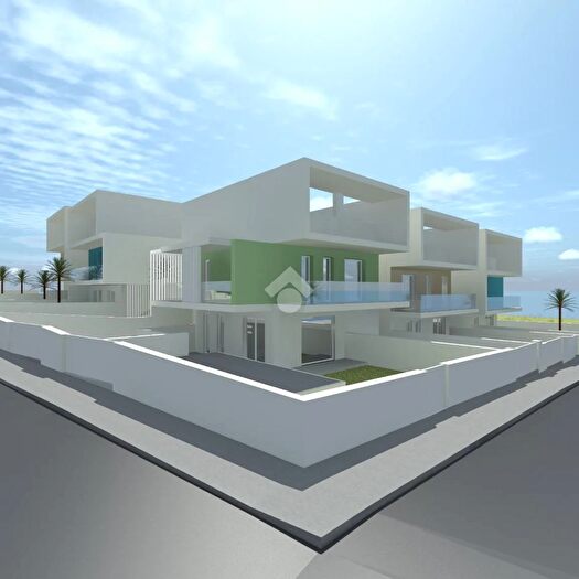 Casa trilocale in vendita in Via Falconara, Ragusa