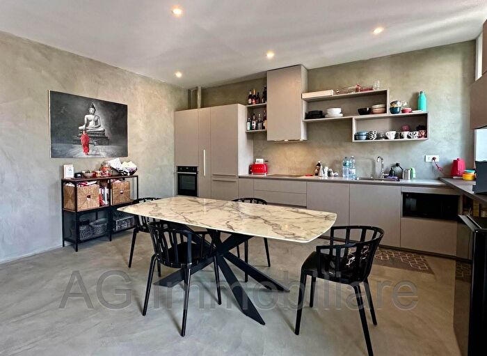 Appartamento trilocale in vendita in Verbania