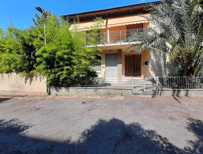 Appartamento quadrilocale in vendita in Via Armido Sanesi Lastra a Signa, Lastra A Signa