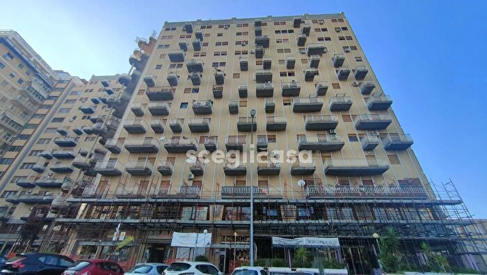 Appartamento trilocale in vendita in Via Giovanni Campolo, Palermo