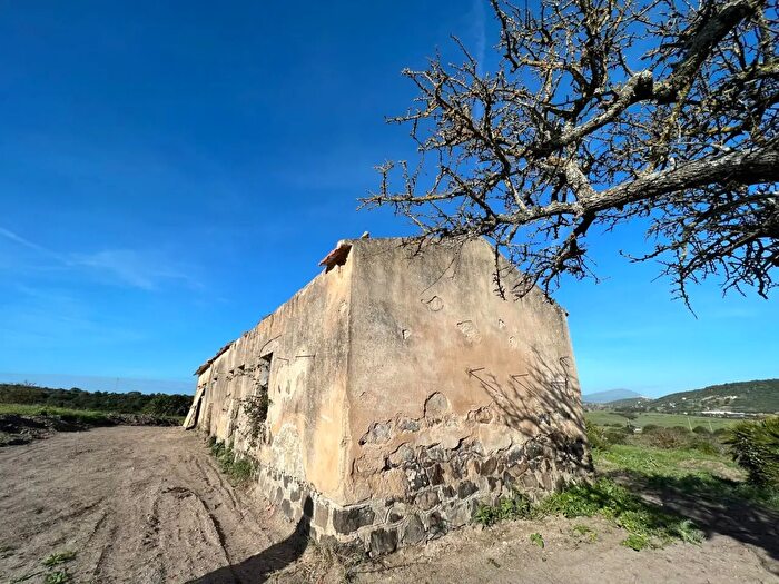Casa quadrilocale in vendita in Alghero