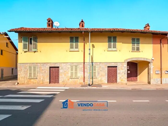 Casa con 6 locali in vendita in Via del Porto, Carmagnola