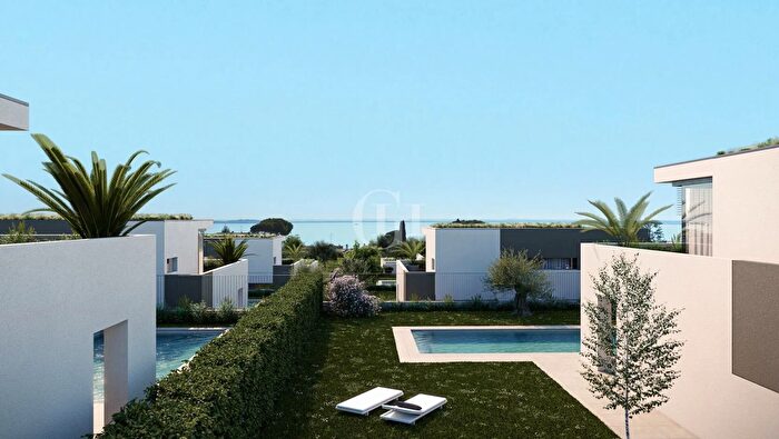 Casa con 8 locali in vendita in Moniga Del Garda