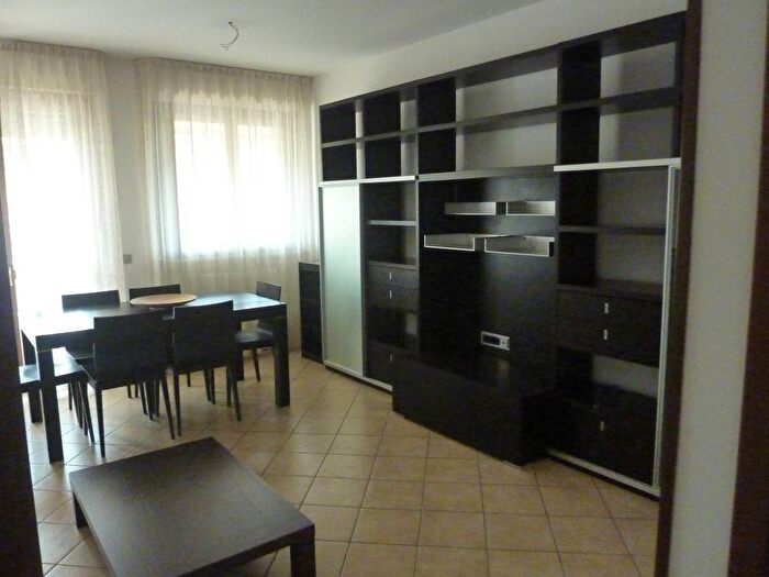 Appartamento trilocale in affitto in Via La Giovane Italia, Sant'Antonio, Novara