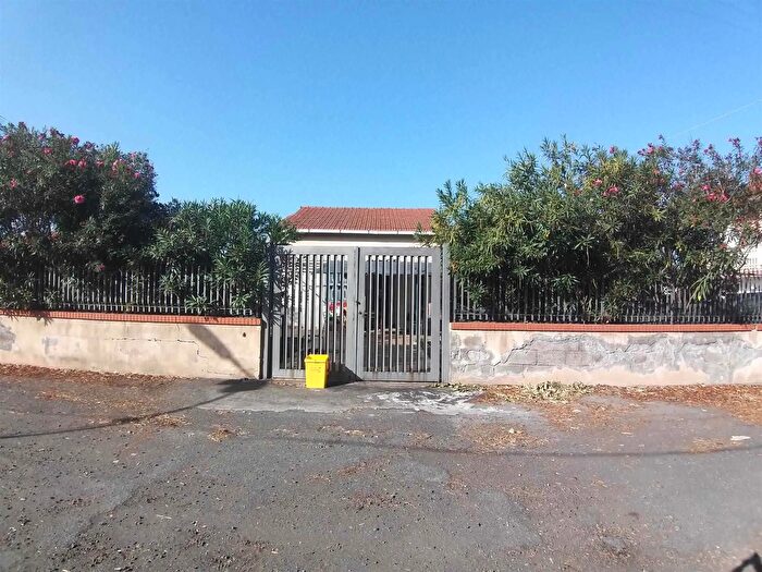 Casa quadrilocale in vendita in Via Blennio, Catania