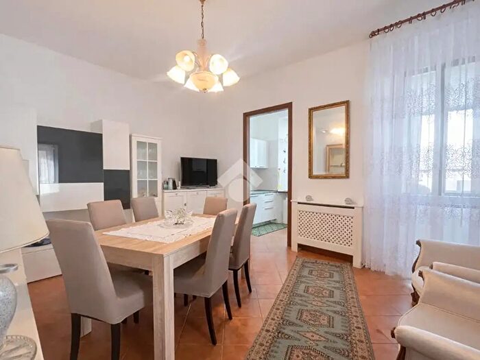 Appartamento quadrilocale in vendita in Via Romana, La Spezia