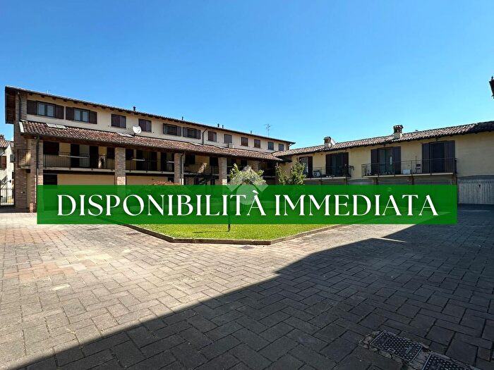 Appartamento trilocale in vendita in Via Roma, Capralba