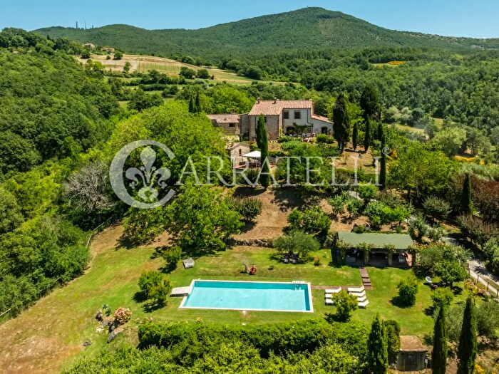 Casa con 20 locali in vendita in Strada Provinciale della Montagna di Cetona, Sarteano