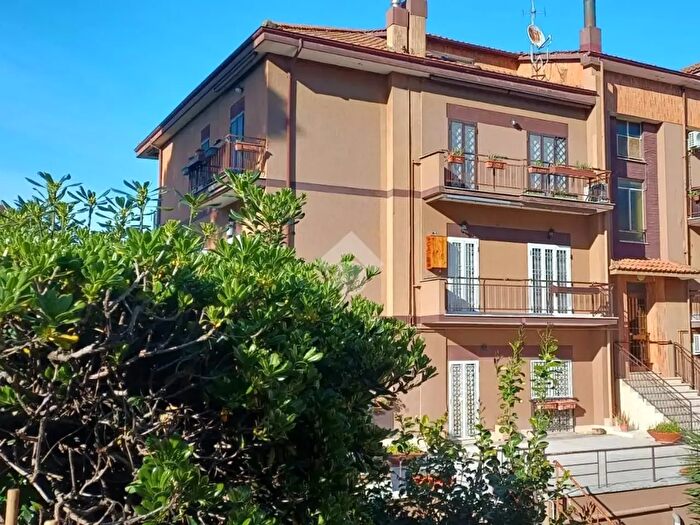 Appartamento bilocale in vendita in Via Campomaggiore, Roma