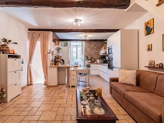 Appartamento trilocale in vendita in Via Roma, Bassano Romano