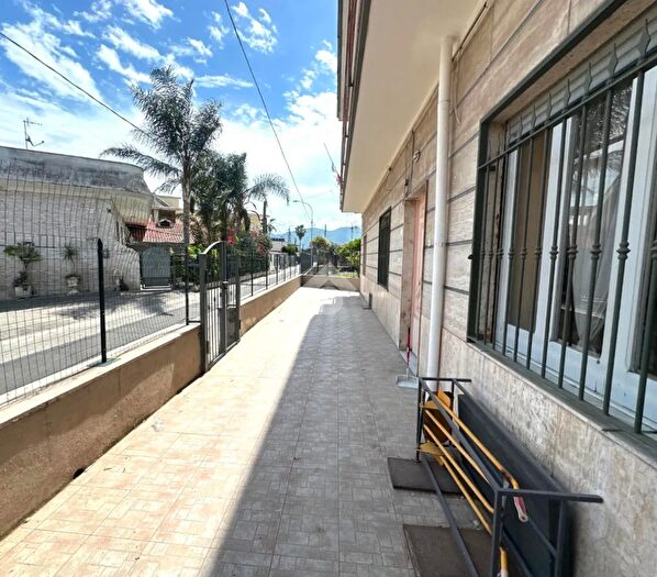 Appartamento trilocale in vendita in Via Berardinetti, Scafati