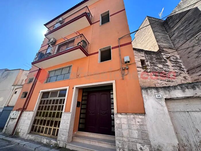 Appartamento quadrilocale in vendita in Via Trento, San Giorgio Ionico